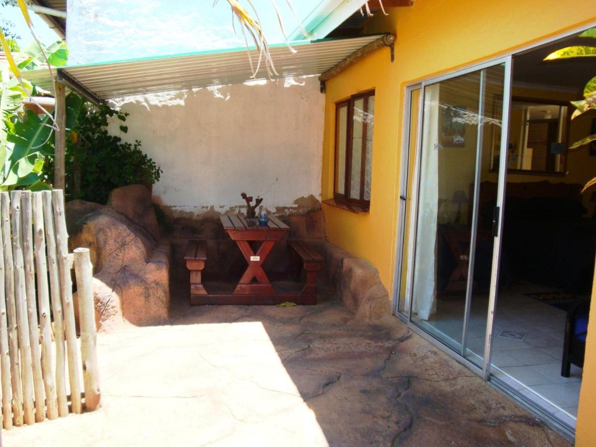 Flintstones Guest House Durban Ngoại thất bức ảnh