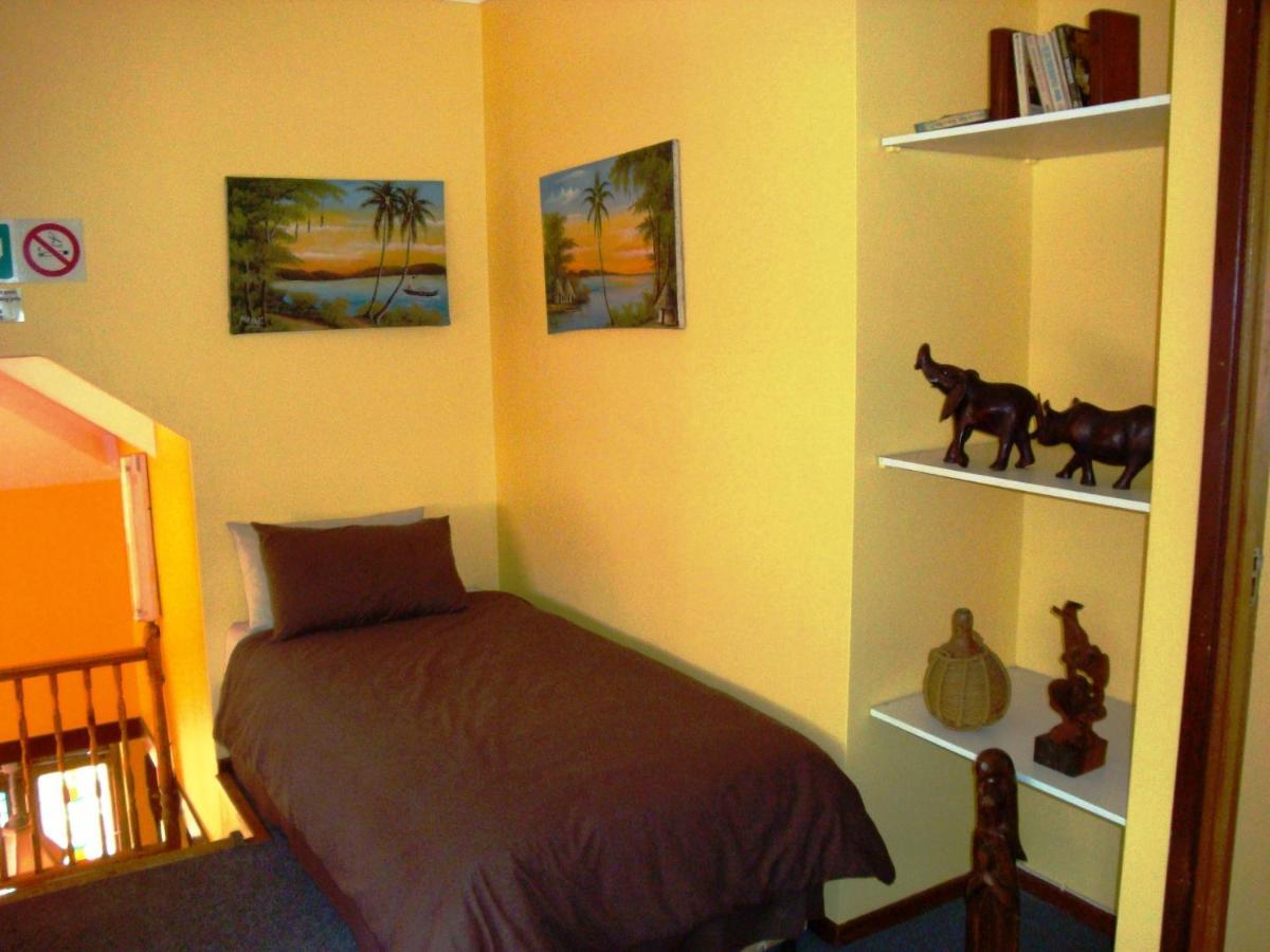 Flintstones Guest House Durban Ngoại thất bức ảnh