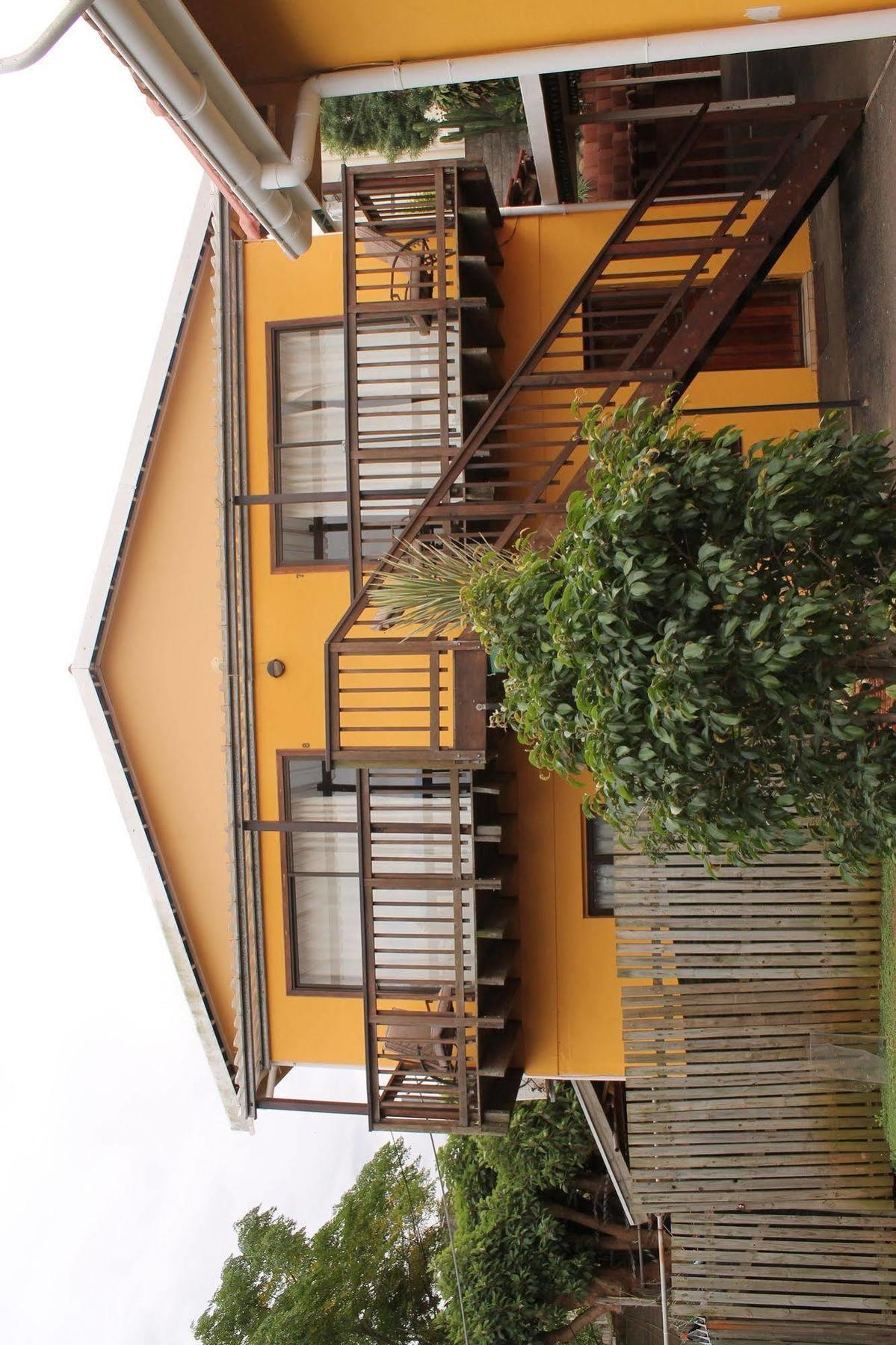Flintstones Guest House Durban Ngoại thất bức ảnh